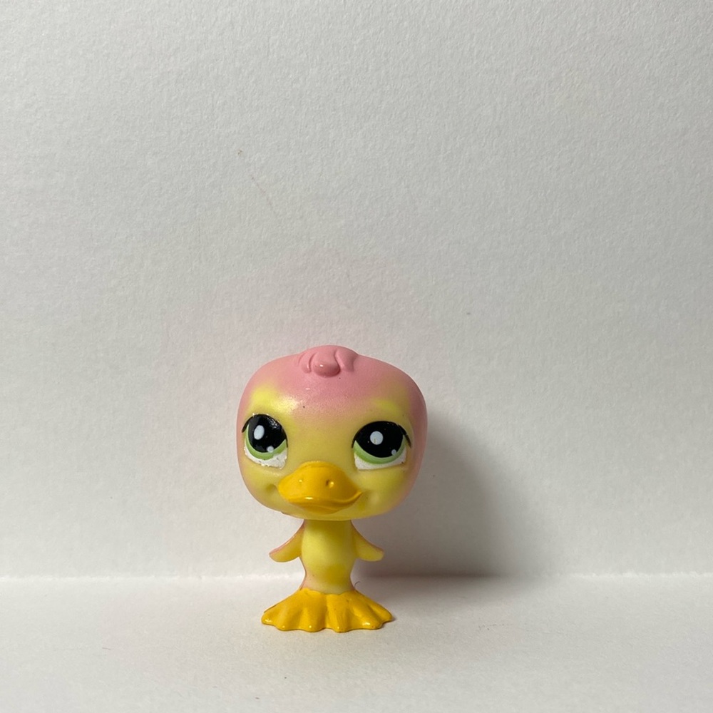 Littlest pet shop pink and yellow duck